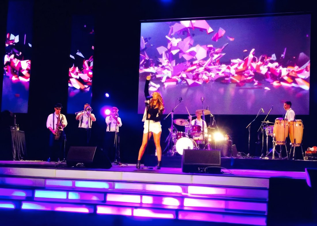 The Groove Academy live